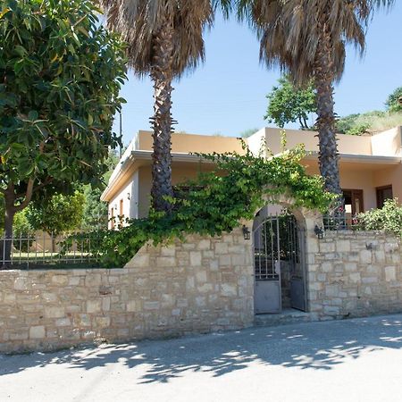 Heraklion Comfy House With Mountain View Exterior photo